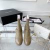 Chanel's new short boots are a fashionable and casual style that is really worth buying. The6qjv7x1h