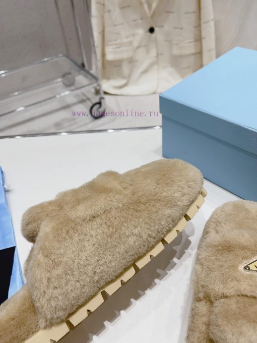 Prada's autumn/winter 23 fur slippers collection is great for every style and color of the oj8qa1fze - Image 9