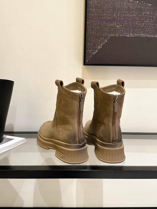 GB spot price UGG snow boots——————————————The 2023 autumn and winter Martin boots, which aretho57ffy