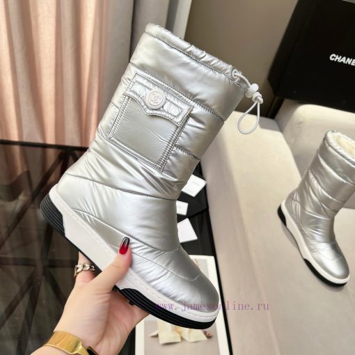 2023CHANEL snow boots and ski boots are chubby, cute and explosive, with a unique and shiny 96j91iqc