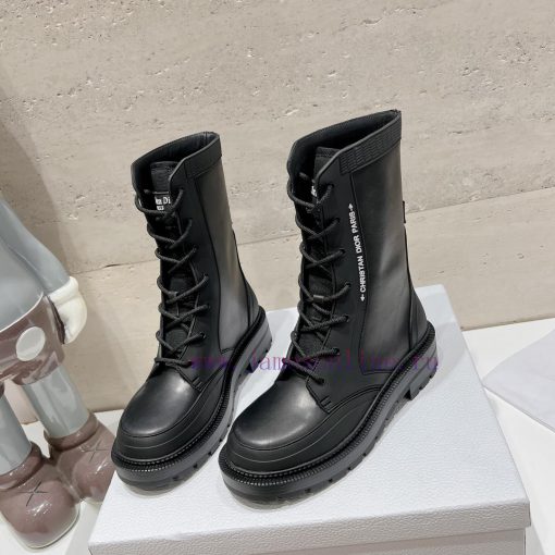 Top tierDior's latest fashion show for autumn and winter in 2023, featuring the Chelsea highz05lt1a7 - Image 4