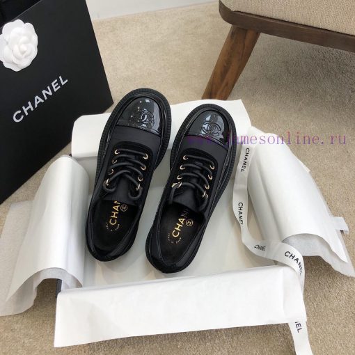 Chanel autumn and winter new lace up panda color retro loafers/Martin boots full of texturePvz26f7ii - Image 4