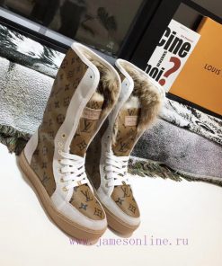 Classic and popular LOUIS VUITTON Louis Vuitton new color launch fabric LV embossed A-level wjsdgrku