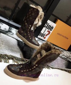 Classic and popular LOUIS VUITTON Louis Vuitton new color launch fabric LV embossed A-level h64akuaa