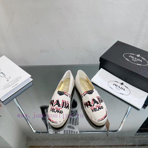 2023 simultaneous release of new Prada women's red fabric with leather covers, flat bottomedczb77dfg - Image 2
