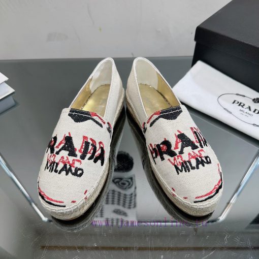 2023 simultaneous release of new Prada women's red fabric with leather covers, flat bottomedczb77dfg - Image 3