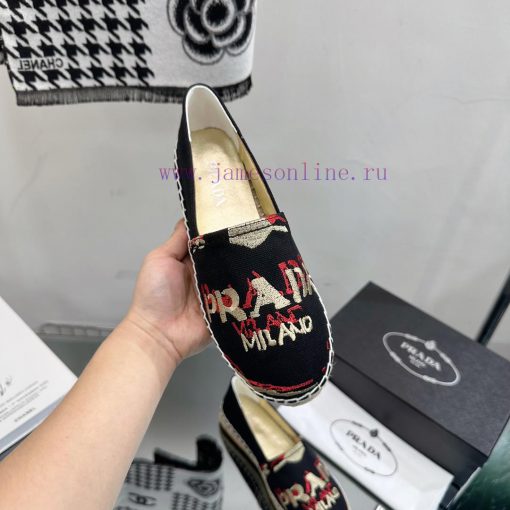 2023 simultaneous release of new Prada women's red fabric with leather covers, flat bottomedbb970ni1 - Image 8