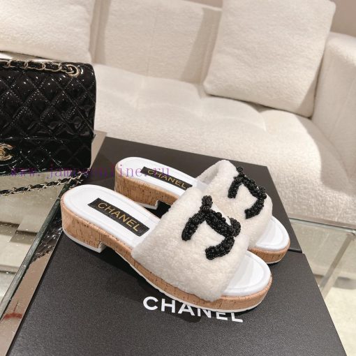 Top qualityChanel fw23 new arrival～Chanel 2023 autumn/winter new fur mop seriesThe water pla2uy0nk6g - Image 3