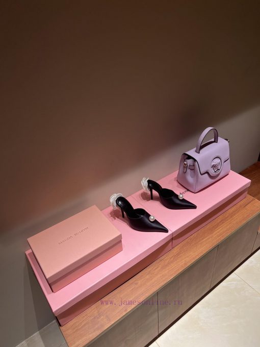 The most99% unaware of Magda ButrymCreate a contemporary perspective of Romanticism, balanciy7edj57w