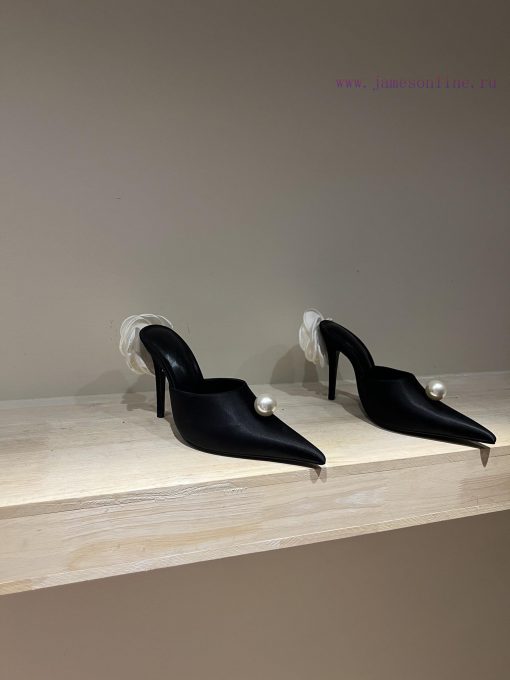 The most99% unaware of Magda ButrymCreate a contemporary perspective of Romanticism, balanciy7edj57w - Image 8