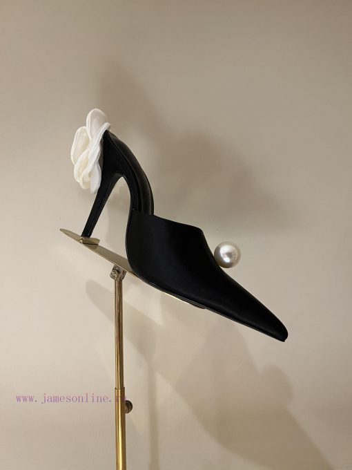 The most99% unaware of Magda ButrymCreate a contemporary perspective of Romanticism, balanciy7edj57w - Image 9