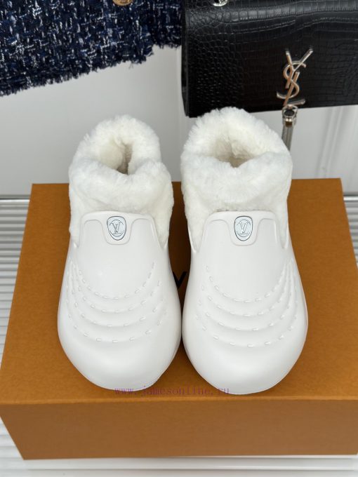 Donkey Shark Shark 🦈 23S autumn and winter new products, casual sports dad hole hairy shoesR8nh9ctds - Image 5