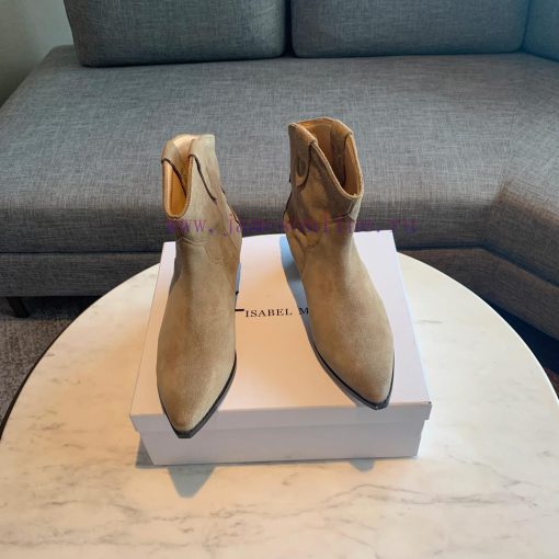 ISABEL MARANT Western Cowboy Short Boots are a simple and versatile material with a top layezl4aeoz9 - Image 9