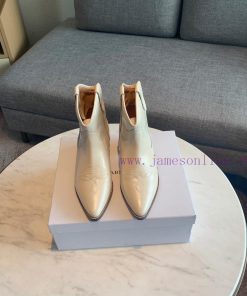 ISABEL MARANT Western Cowboy Short Boots are a simple and versatile material with a top laye5ql63jn3