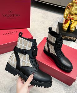 Valentino ValentinoTop tierComfortable and versatile on the feet, making you look slimmerHige8n66ifb