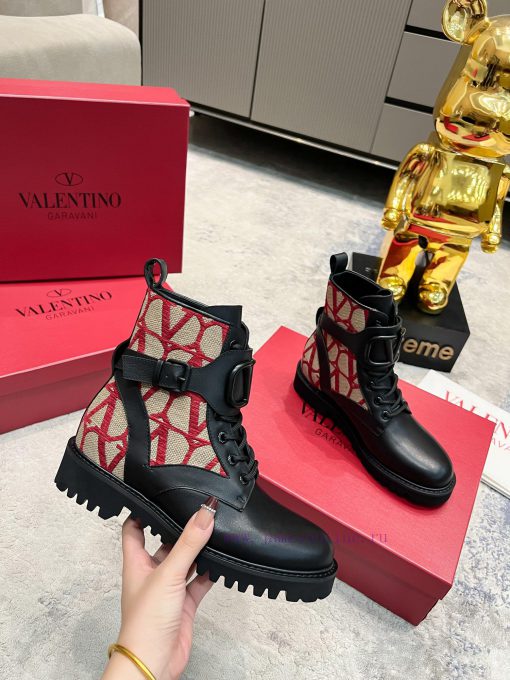 V * Lentino ValentinoTop tierComfortable and versatile on the feet, making you look slimmerHh1ywt7mb