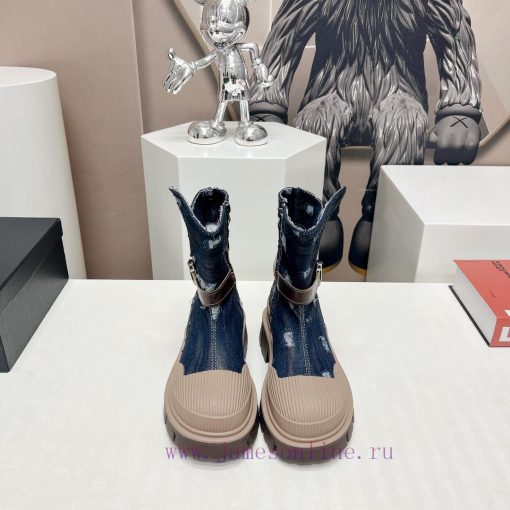 Top tierChanel Chanel 2023 vs Autumn/Winter New Boot CollectionRound toe thick soled short b8a7qzowr
