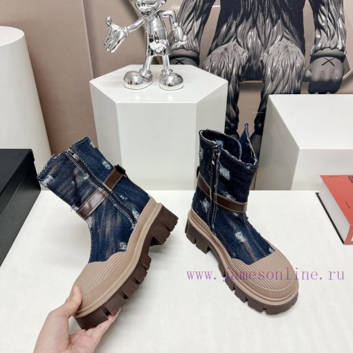 Top tierChanel Chanel 2023 vs Autumn/Winter New Boot CollectionRound toe thick soled short b8a7qzowr - Image 5
