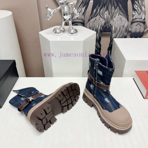 Top tierChanel Chanel 2023 vs Autumn/Winter New Boot CollectionRound toe thick soled short b8a7qzowr - Image 10