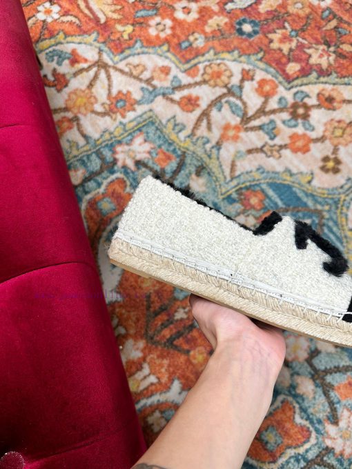 ️  CHANEL 2023 Autumn/Winter New Fisherman's Shoes Top End Inner Footrests Made of Original vn800ym8 - Image 3