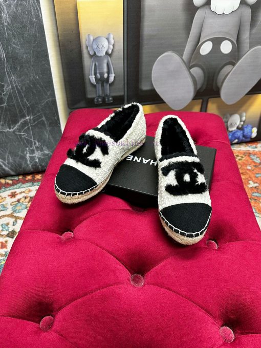 ️  CHANEL 2023 Autumn/Winter New Fisherman's Shoes Top End Inner Footrests Made of Original sijrovtg - Image 4