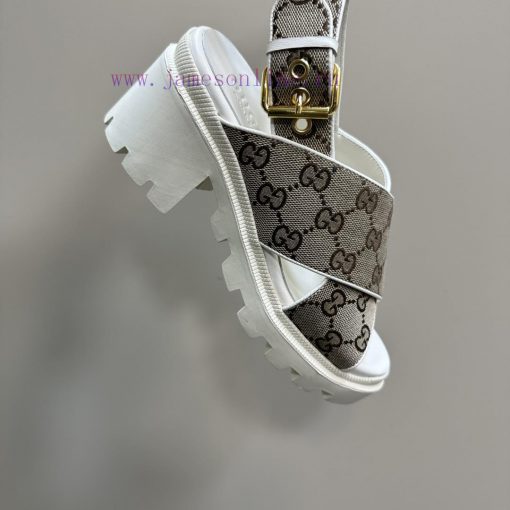 Gucci's new autumn and winter cross sandals are a must-have for trendsetters. They are simplfwhmaysa - Image 9