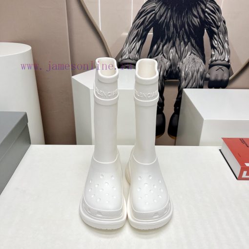 Top tierBALENCIAGA Paris Home 2023 vs Autumn/Winter New Rain Boots CollectionSponge cake thi9xdym7g7 - Image 2