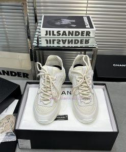 Chanel Black/White Warrior Early Autumn New Sports Shoes Casual ShoesA variety of intricate l4g4lvs8