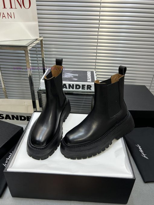 Marsell's niche dark style short bootsMarsell, who quickly gained popularity, has gained a lv53u1ket - Image 5