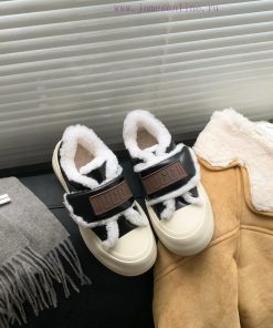 Velcro ️ Trendy and versatile dopamine board shoes make you feel at ease at a glance What kia2fviied