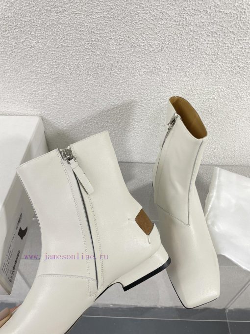 Margiela, a 2cm short heel square toe shoe with a retro vibeBlack cowhide short and retro elqgxb15i1 - Image 6