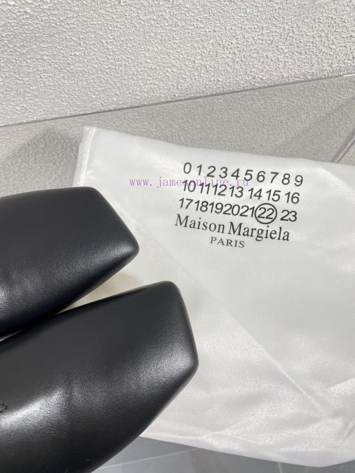 Margiela, a 2cm short heel square toe shoe with a retro vibeBlack cowhide short and retro elschypz4p - Image 10