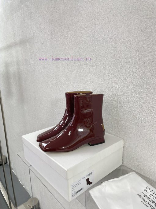 Margiela, a 2cm short heel square toe shoe with a retro vibeBlack cowhide short and retro elm0im2i83 - Image 2