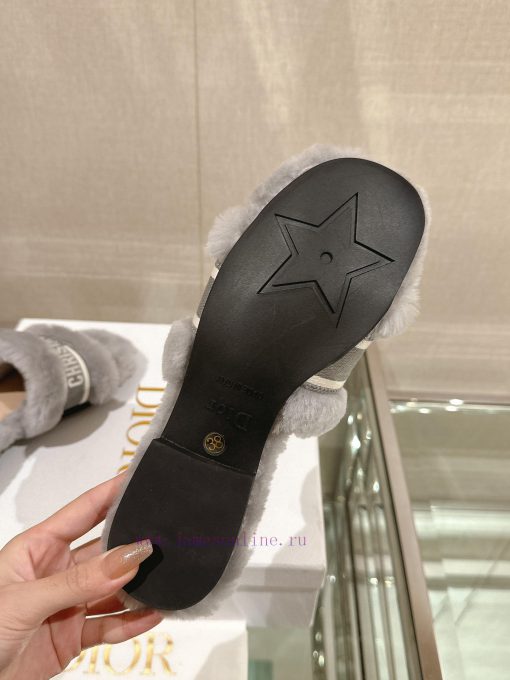 Leather foot pads are flat and gray in color-23Ss Autumn/Winter New Dior One Word Hairy Slip06k5pyoo - Image 10
