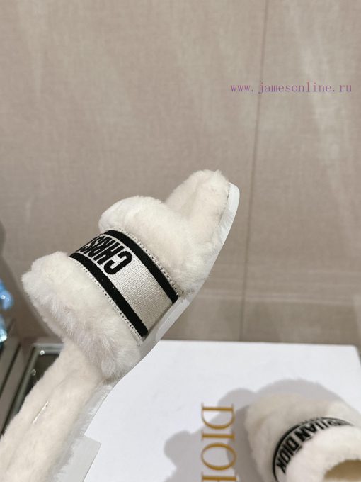 Hair pads are flat and white in color-23Ss Autumn/Winter New Dior One Word Hairy Slippers Co6vx3y4yf - Image 9