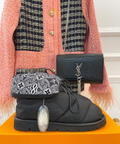 L * V Donkey Home Autumn/Winter Pillow Down Snow BootsAre you still wearing bulky snow bootseghgve4w
