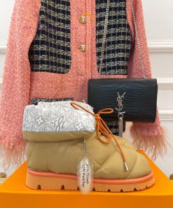 L * V Donkey Home Autumn/Winter Pillow Down Snow BootsAre you still wearing bulky snow boots6gzygbye