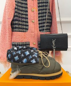 L * V Donkey Home Autumn/Winter Pillow Down Snow BootsAre you still wearing bulky snow boots598hyx9a