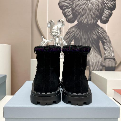 Top tierPrada 23vs Autumn/Winter Latest Explosive SeriesRound headed triangular snow bootsNunyzyq3ht - Image 9
