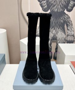 Top tierPrada 23vs Autumn/Winter Latest Explosive SeriesRound headed triangular snow bootsNu21h9760s