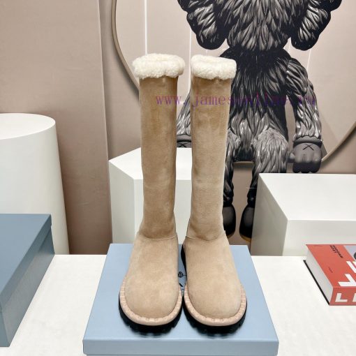 Top tierPrada 23vs Autumn/Winter Latest Explosive SeriesRound headed triangular snow bootsNufx9xlj8p - Image 2