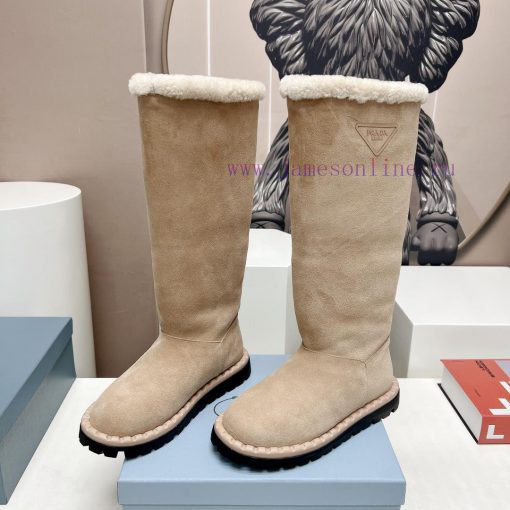 Top tierPrada 23vs Autumn/Winter Latest Explosive SeriesRound headed triangular snow bootsNufx9xlj8p - Image 4