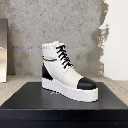 Chanel | Chanel's new classic black and white thick sole, chain double C fashionable short bwwecmnd8 - Image 10