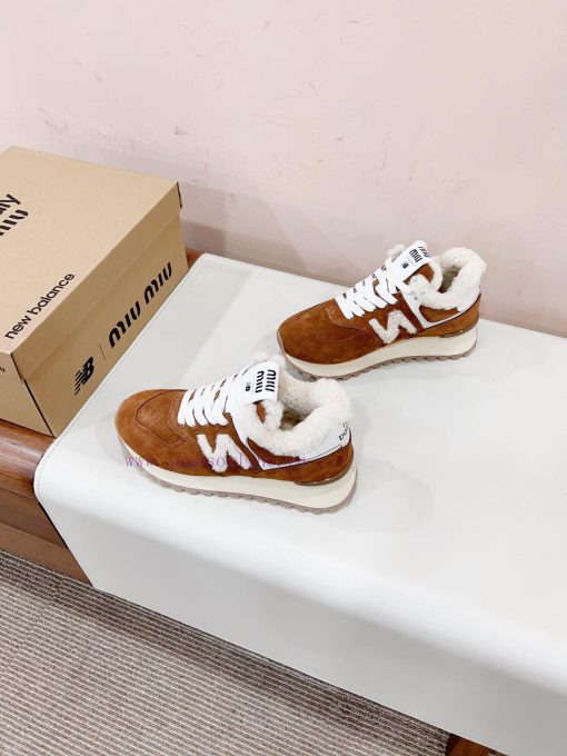 𝐌𝐢𝐮𝐦𝐢𝐱𝐧𝐞𝐰𝐁𝐚𝐥𝐚𝐧𝐜 Certified 𝟐𝟎𝟐𝟐𝟑𝙨𝐧𝐞𝐰Miumi * new thick soled teddy fur full wool inner shoes, rg1rnj3k - Image 3
