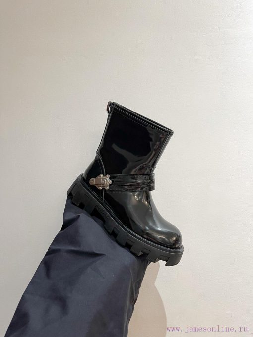 LV's latest popular short boots for autumn and winter are concise and practical, with a boldn2m8opcr - Image 8
