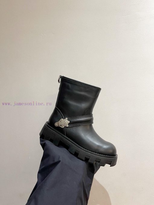 LV's latest popular short boots for autumn and winter are concise and practical, with a boldmkgj5kkl - Image 8