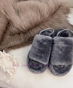Dark gray caterpillarUGG official website synchronized wool mopStars/bloggers' favorite fashrnn0xcqt