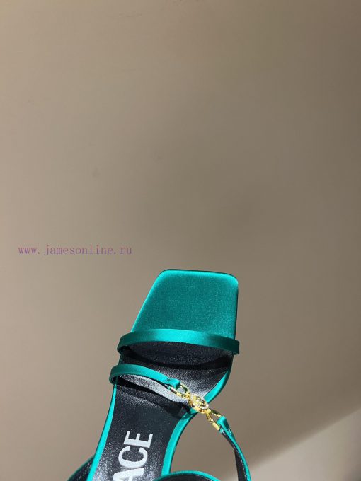 The most2023/fW/Versace: The Perfect Interpretation of Medusa|Very rich Italian style pairedqpdlz27y - Image 5