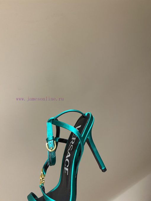 The most2023/fW/Versace: The Perfect Interpretation of Medusa|Very rich Italian style pairedqpdlz27y - Image 7