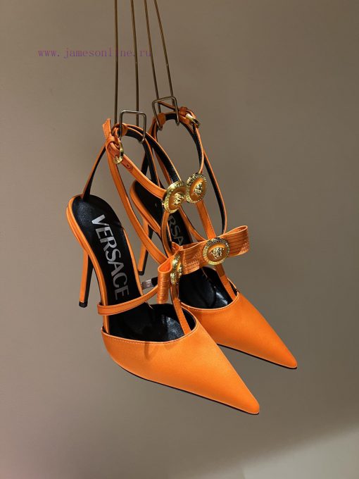 The most2023/fW/Versace: The Perfect Interpretation of Medusa|Very rich Italian style pairedoz2kphpe - Image 10